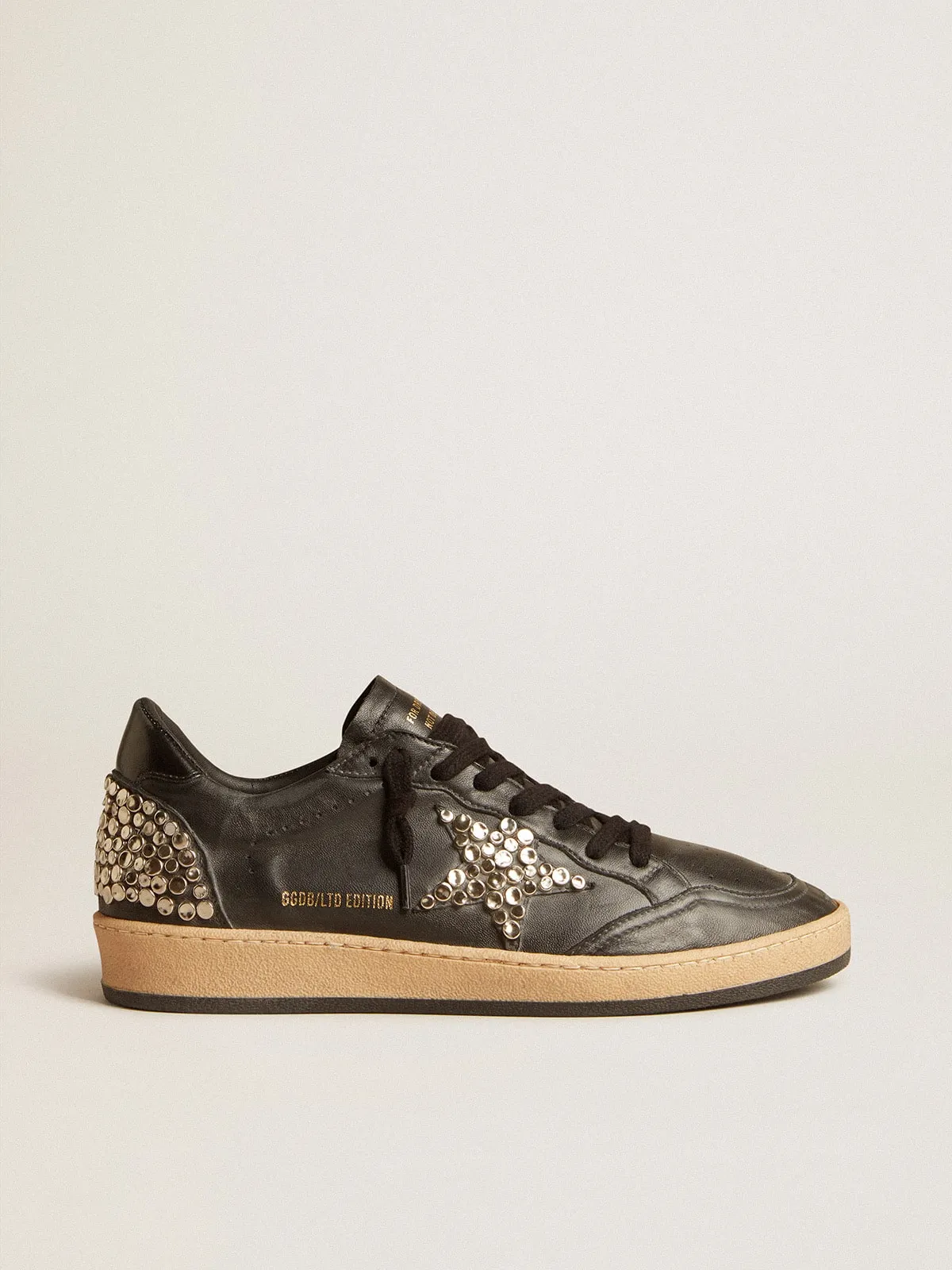 Ball Star LAB pour homme en cuir nappa noir avec étoile en cuir noir et cabochons | Golden Goose