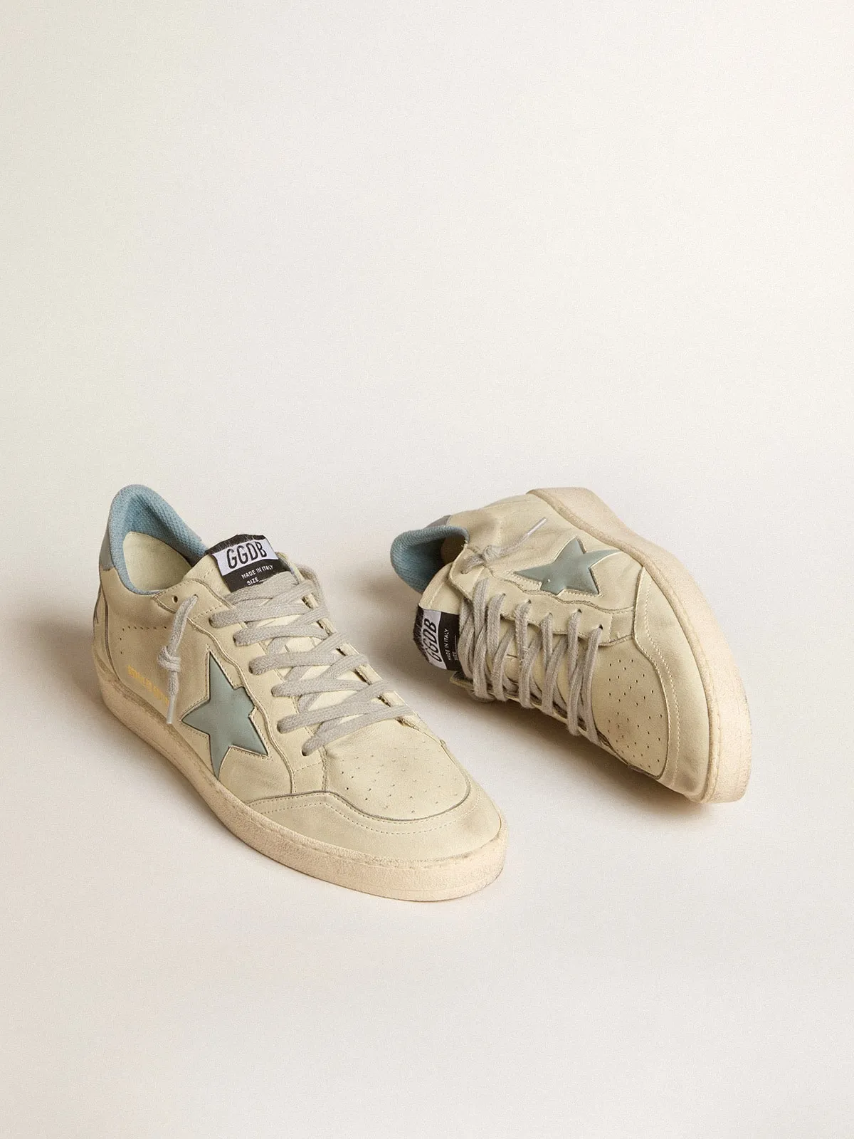 Ball Star LTD avec étoile en plastique bleu ciel et contrefort en cuir | Golden Goose