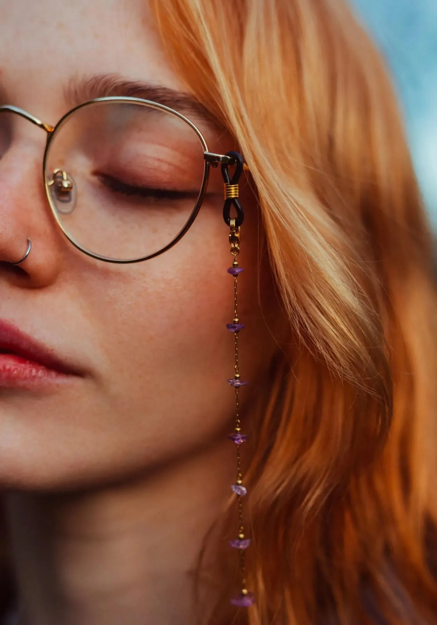 Chane de lunettes avec pierres violettes Aurore