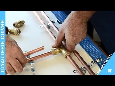 Mamelon double femelle égal à butée F20x27