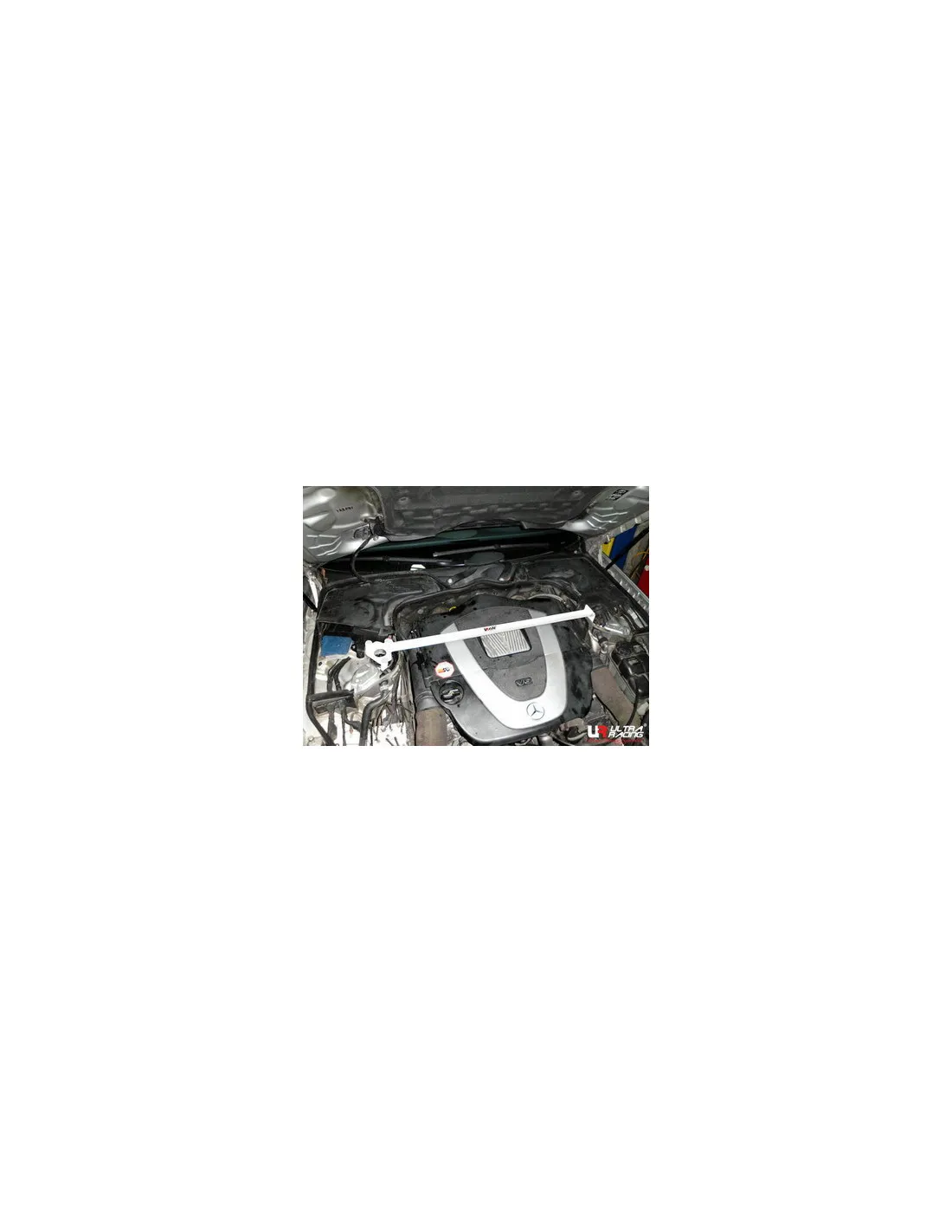 Mercedes E-Class 03-06 W211 UltraRacing barre anti-rapprochement avant -Swapland-