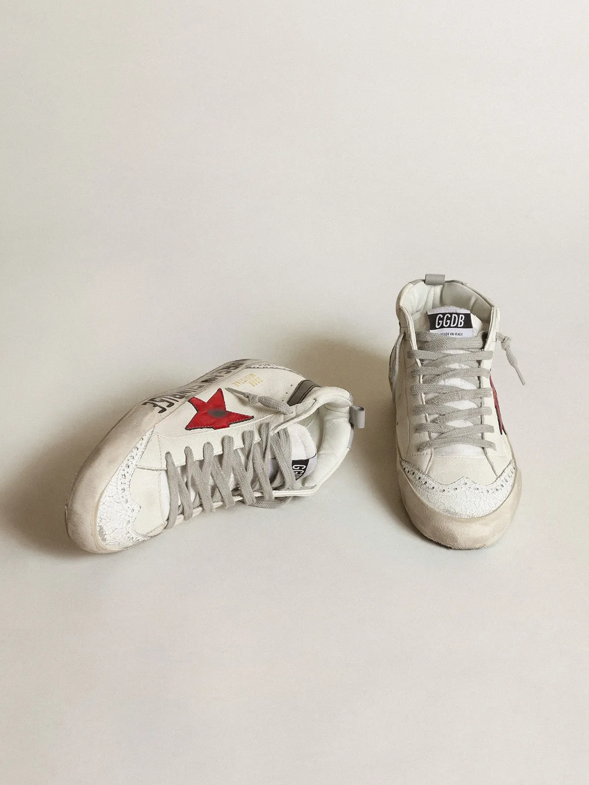 Mid Star avec étoile en cuir lamé rose et virgule noire | Golden Goose