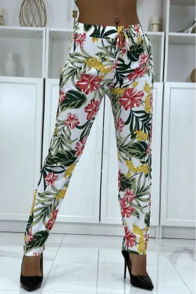 Pantalon fluide blanc à motif floral B-21