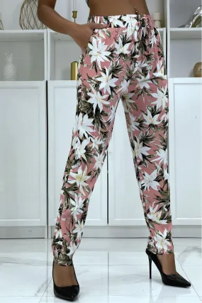 Pantalon fluide rose à motif floral B-10