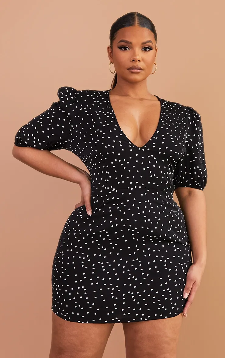 Plus Robe rétro noire imprimé pois à manches bouffantes et col bardot