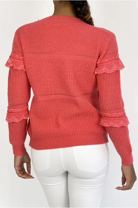 Pull col rond corail à détails volants ajourés