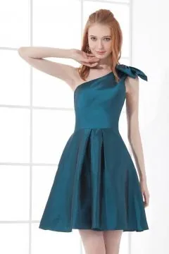 Robe asymétrique verte pour soirée avec nœud de papillon sur épaule