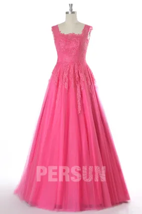 Robe de mariée princesse en tulle rose fuchsia bustier dentelle