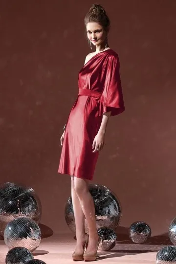 Robe de soirée courte asymétrique pour témoin mariage