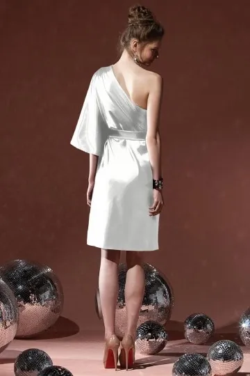 Robe de soirée courte asymétrique pour témoin mariage