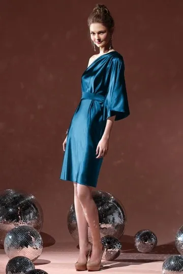 Robe de soirée courte asymétrique pour témoin mariage