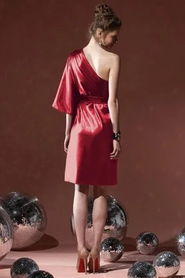 Robe de soirée courte asymétrique pour témoin mariage