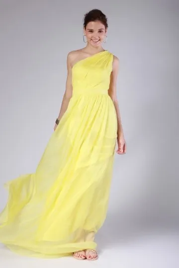 Robe de soirée longue jaune simple symétrique plissée en mousseline - Robedesoireelongue.fr