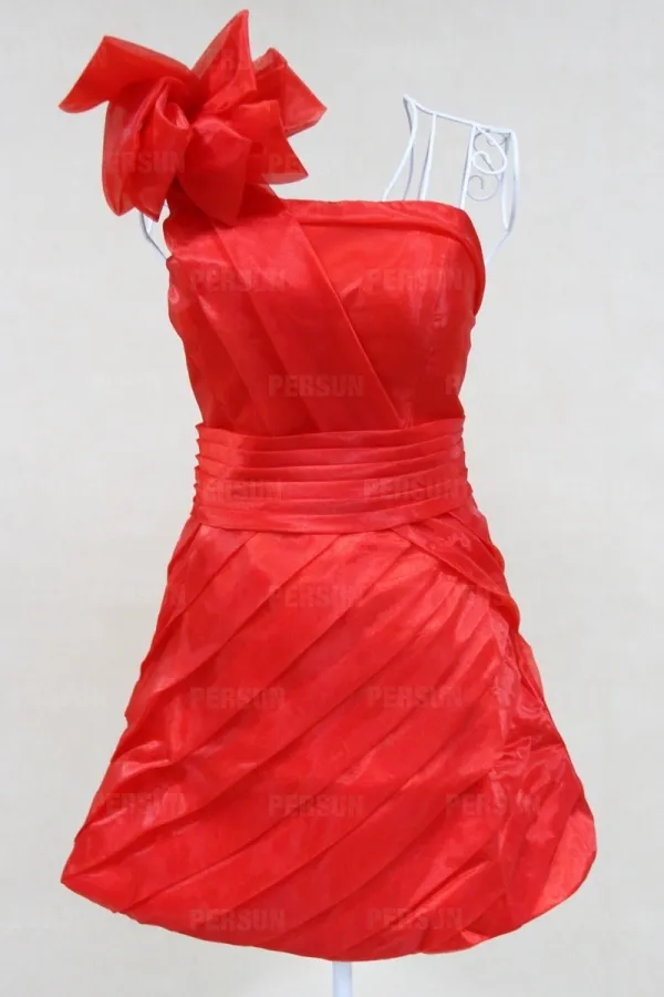 Robe demoiselle d'honneur rouge en organza asymétrique