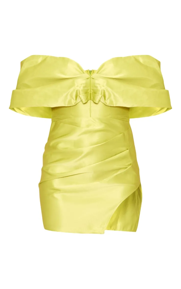 Robe droite oversize satinée vert citron à col bardot