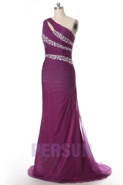 Robe longue pour fiançailles asymétrique orné de strass