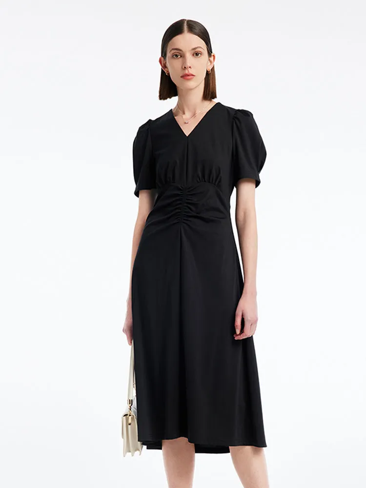Robe midi plissée à col en V