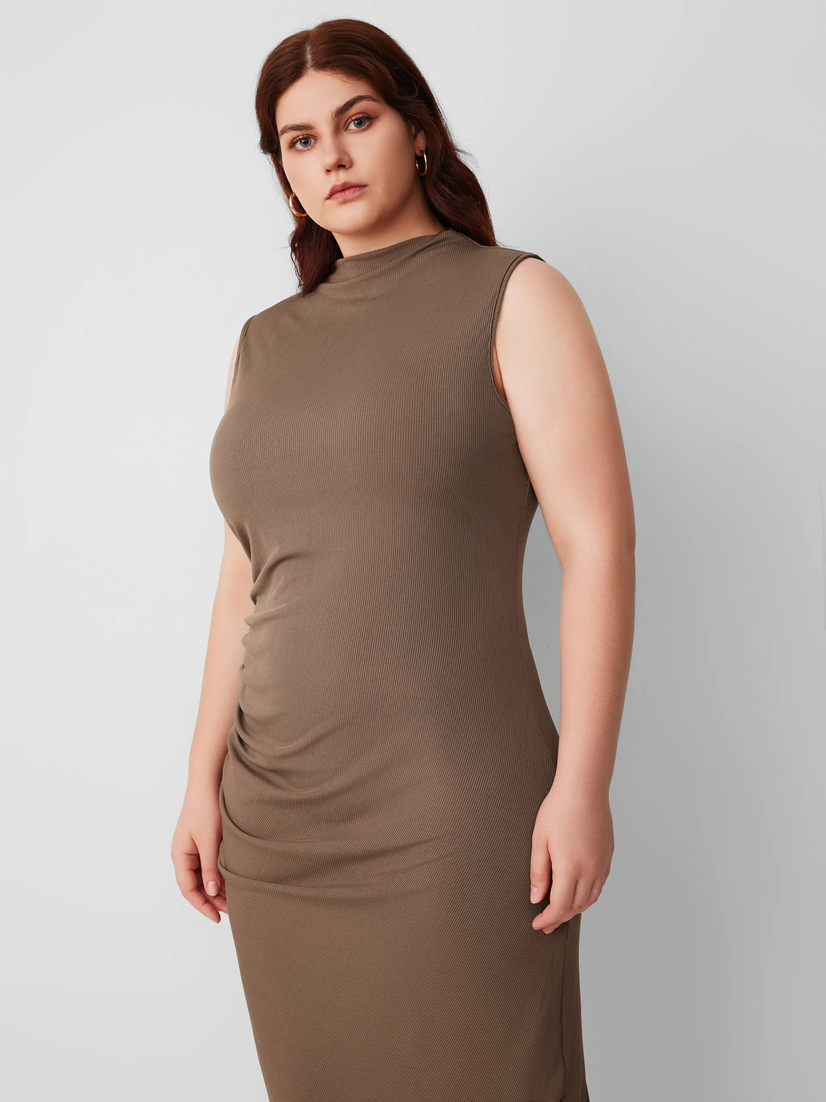  Robe Midi Plissée à Col Haut Curve & Plus