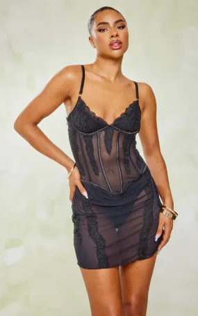 Robe moulante en dentelle noire transparente à bretelles et armatures