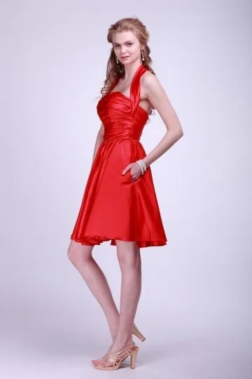 Robe sexy en rouge courte à col halter plissée ligne A