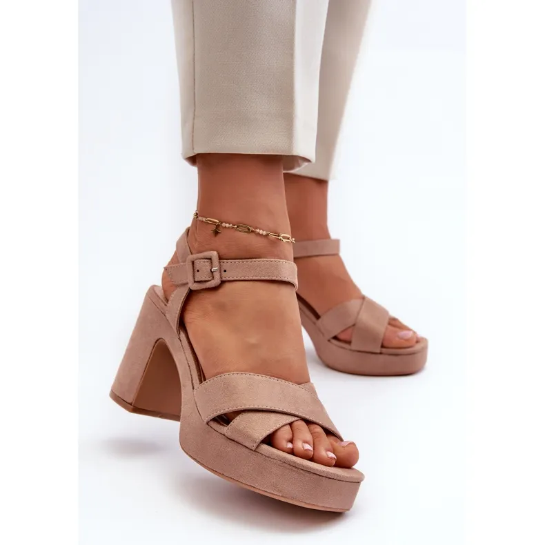 Sandales pour femmes en suède écologique sur talon haut et plateforme, beige foncé Sakane