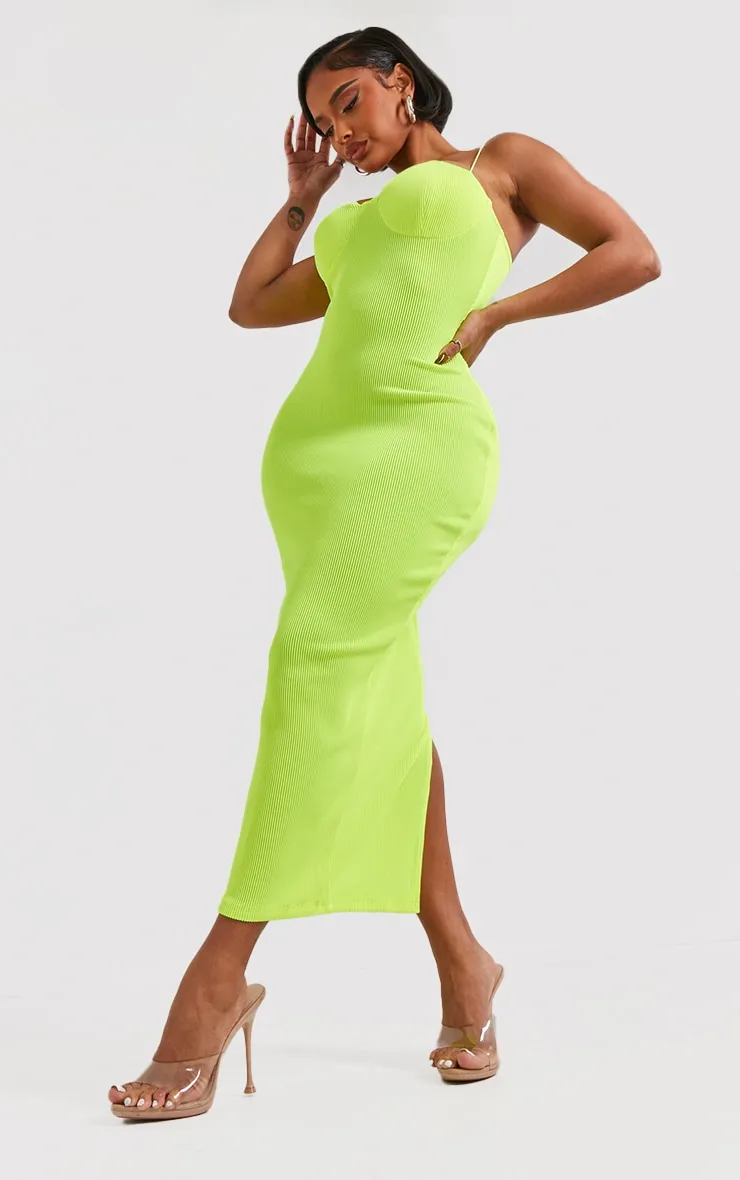 Shape Robe mi-longue plissée vert citron à bretelles et bonnets