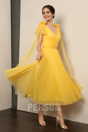 Vintage robe de soirée midi encolure v en plumetis jaune à jupe plissée